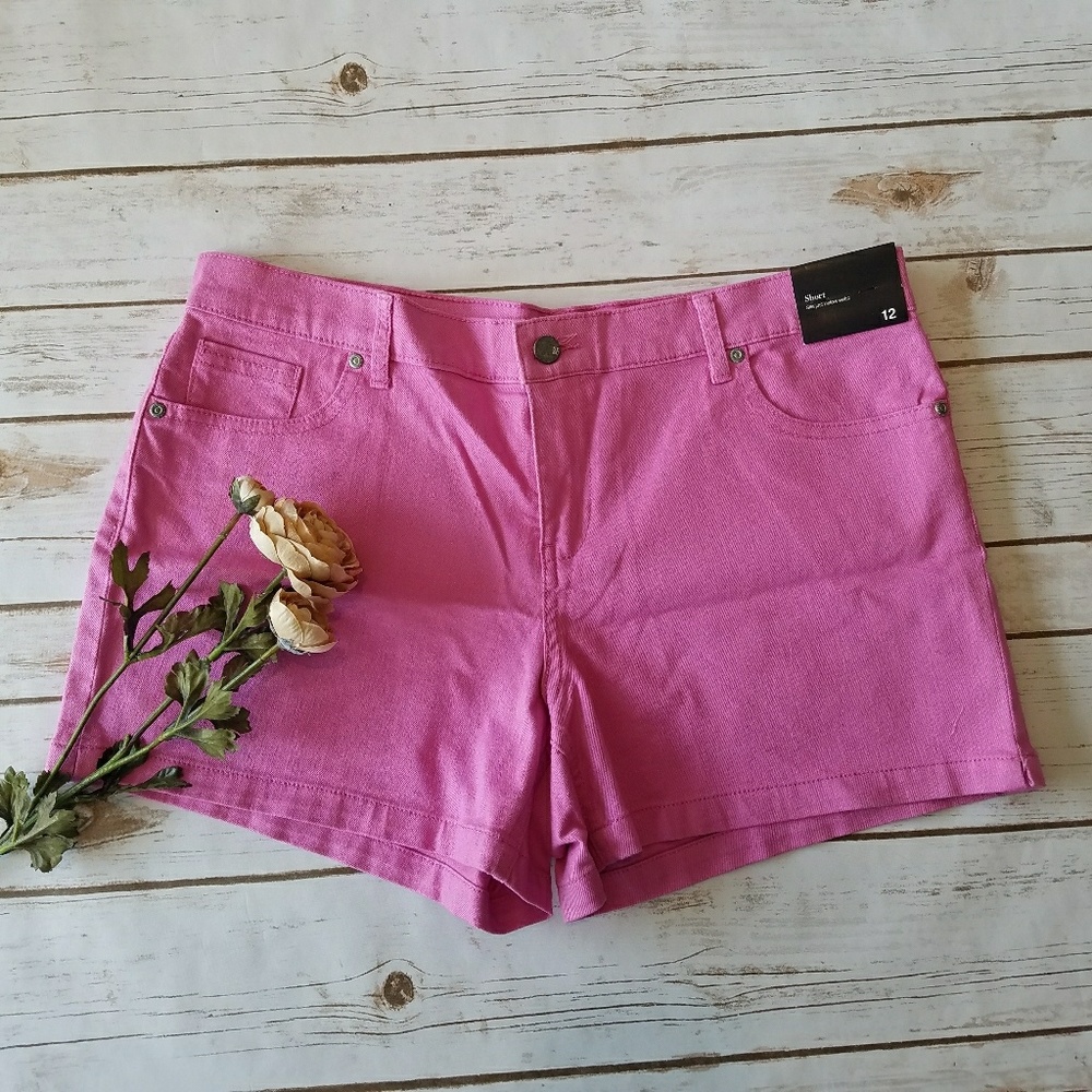 New York & Company women's pink shorts size 12